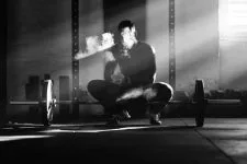 El mejor material para practicar Crossfit al mejor precio Los Beneficios del Levantamiento de Pesas: Explorando los Dos Movimientos Principales.